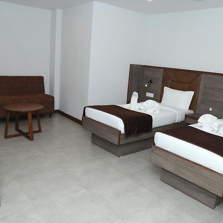 Hotel K79 จัมเชดปูร์ ภายนอก รูปภาพ