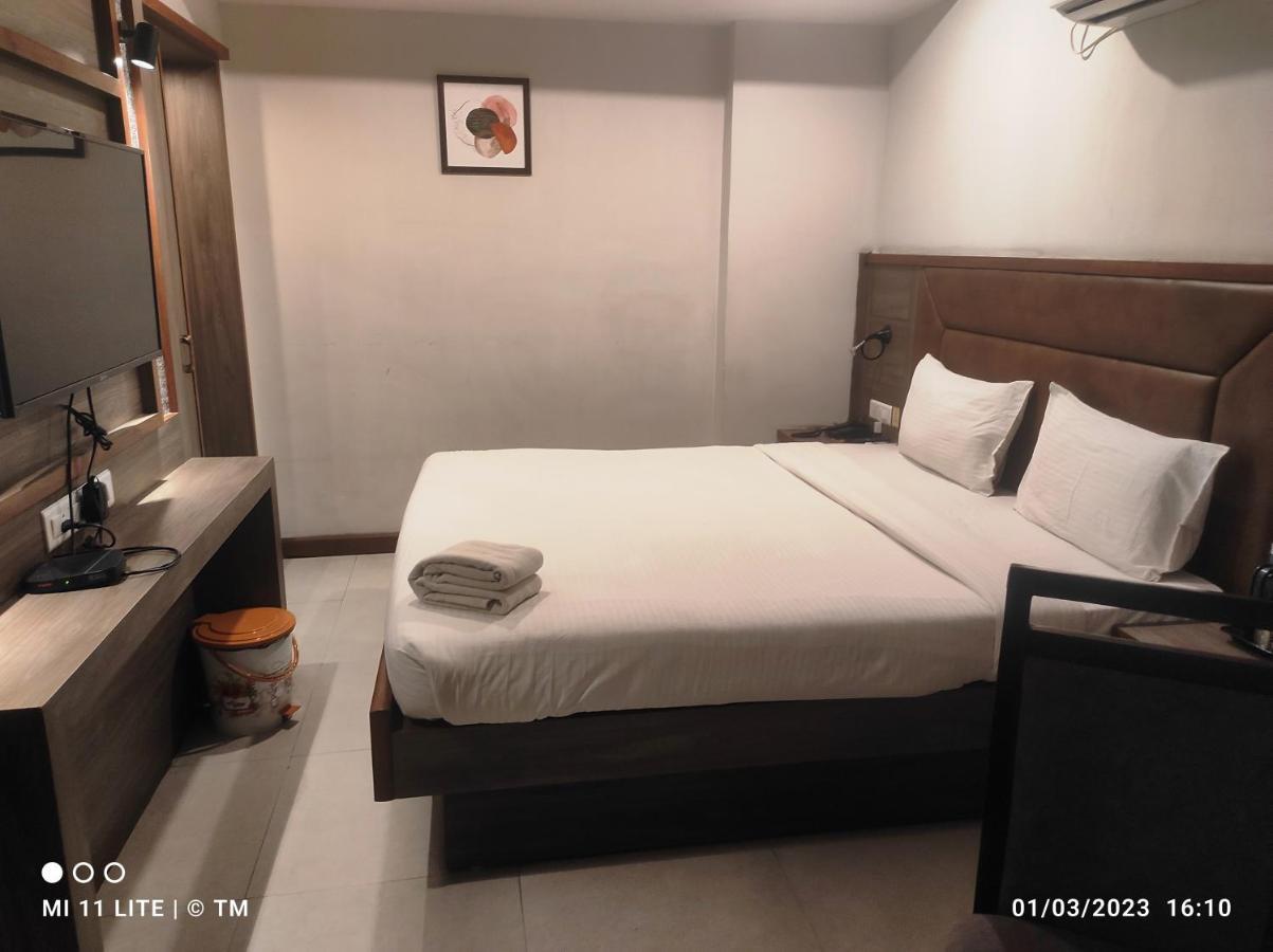 Hotel K79 จัมเชดปูร์ ภายนอก รูปภาพ