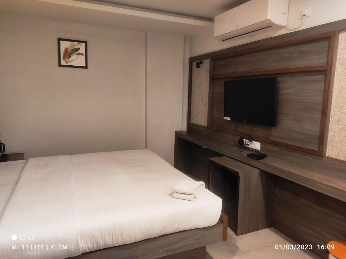 Hotel K79 จัมเชดปูร์ ภายนอก รูปภาพ