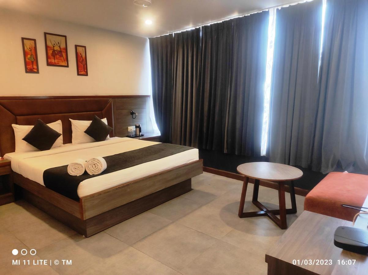 Hotel K79 จัมเชดปูร์ ภายนอก รูปภาพ