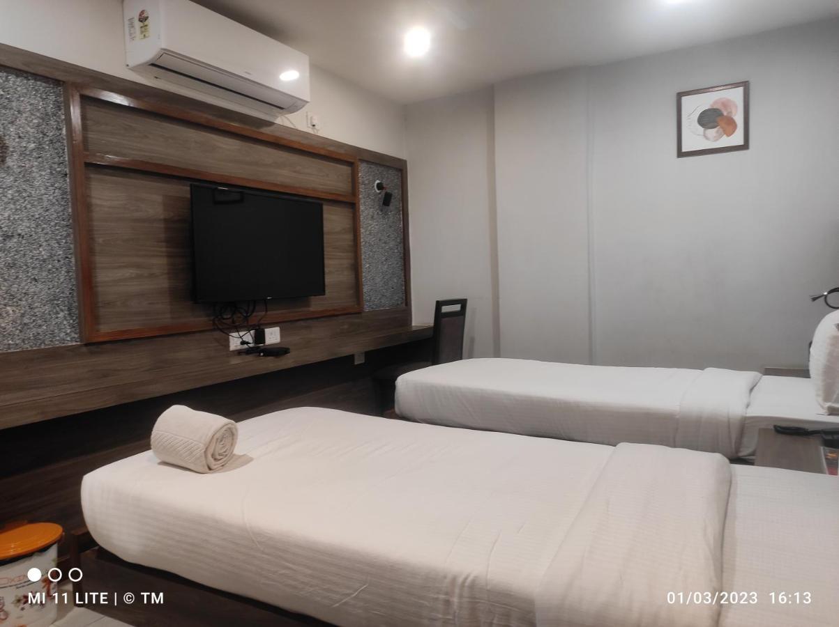 Hotel K79 จัมเชดปูร์ ภายนอก รูปภาพ